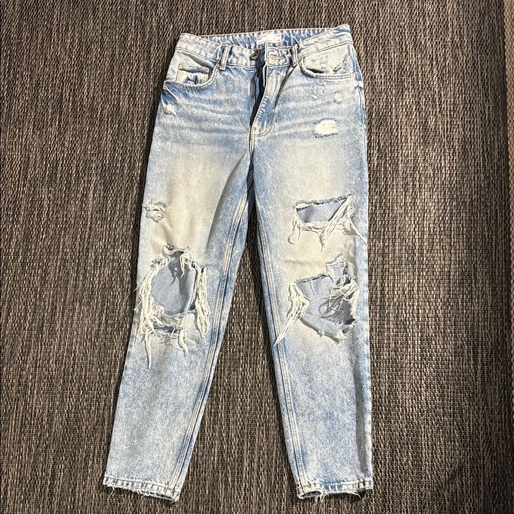 Bershka High Rise Mom Jeans Light Wash Distressed Size 4